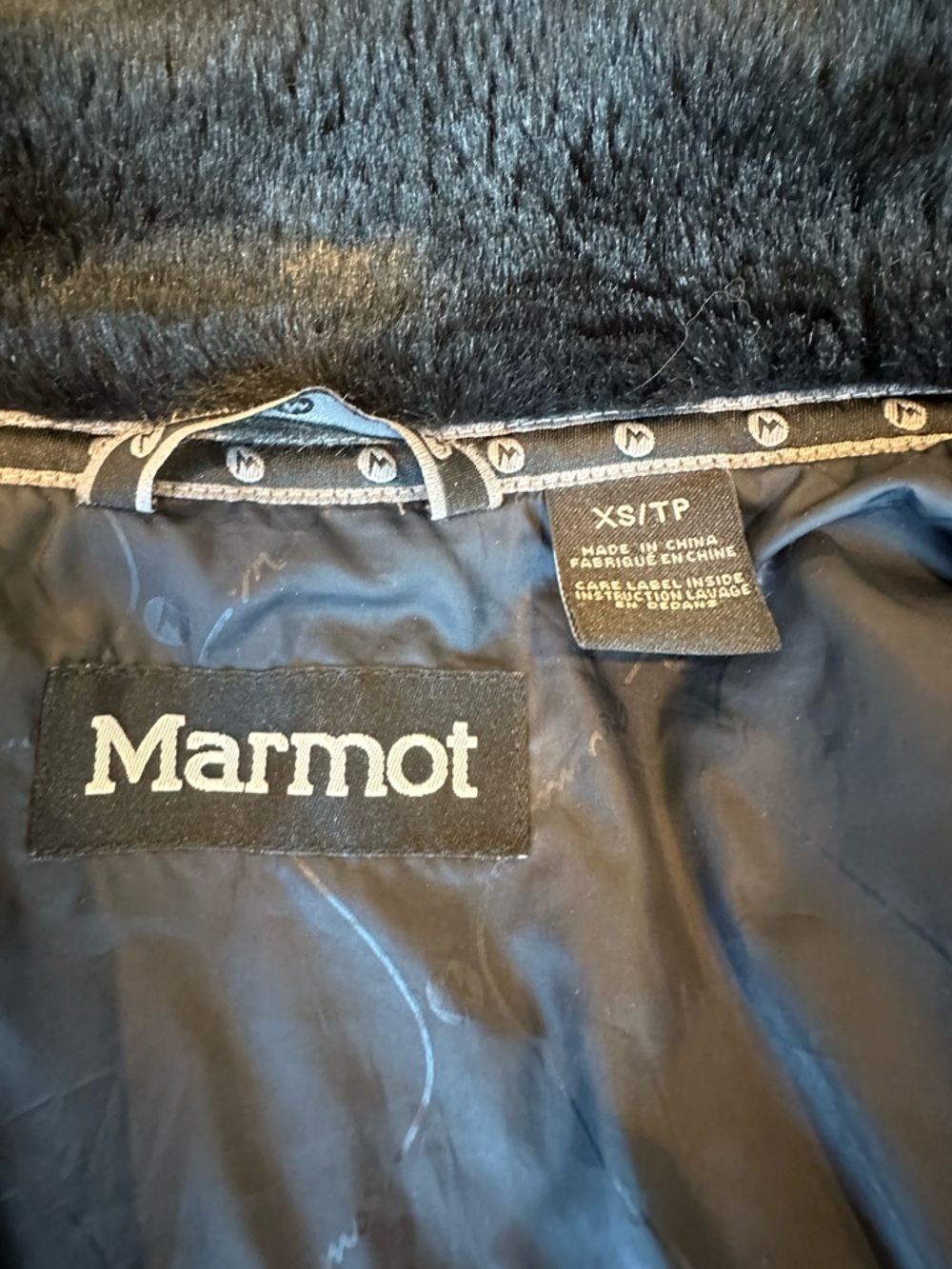 Marmot Women's Chelsea Quilted Puffer Jacket with Faux Fur Collar - Picture 8 of 11